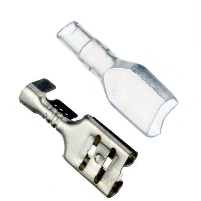 Female Spade Connector with Insulator Boot1
