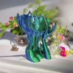 Melting Face Shape Vase,Table Centerpiece,Flower Pot Home Decor,Office,Living Plastic Vase (6.2 inch, Green, Blue)