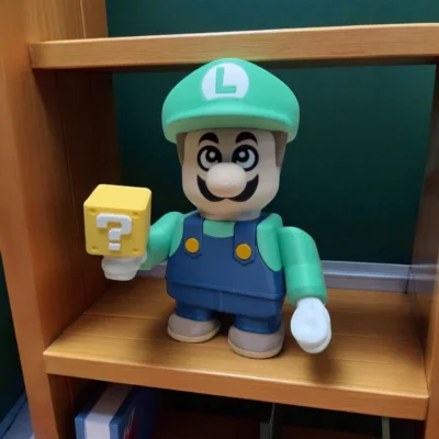Chunky Luigi Figure – Retro Gaming-Inspired Display Toy