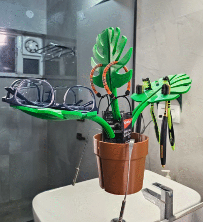 Monstera Leaf Bathroom Organizer - Wall Mounted Mirror Accessory